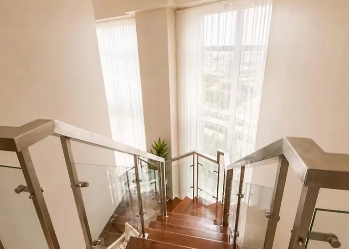 Deluxe 2br Loft Eastwood Mall Free Parking 4* Manila