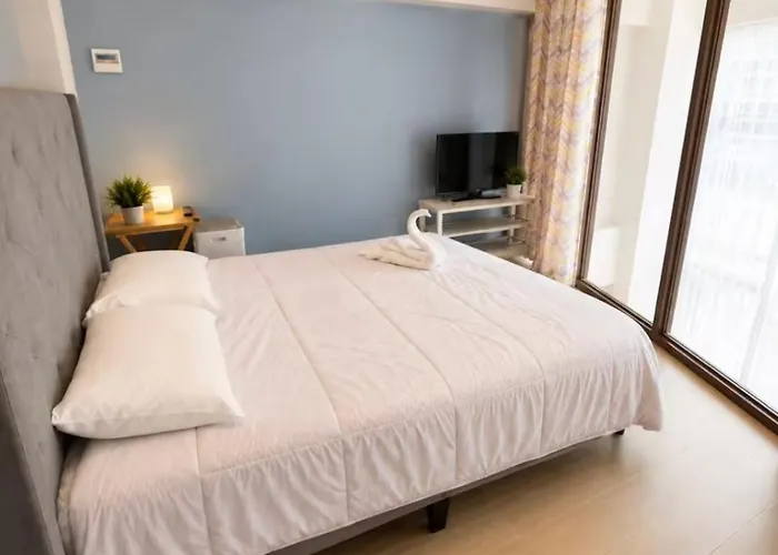 Deluxe 2br Loft Eastwood Mall Free Parking 4* Manila
